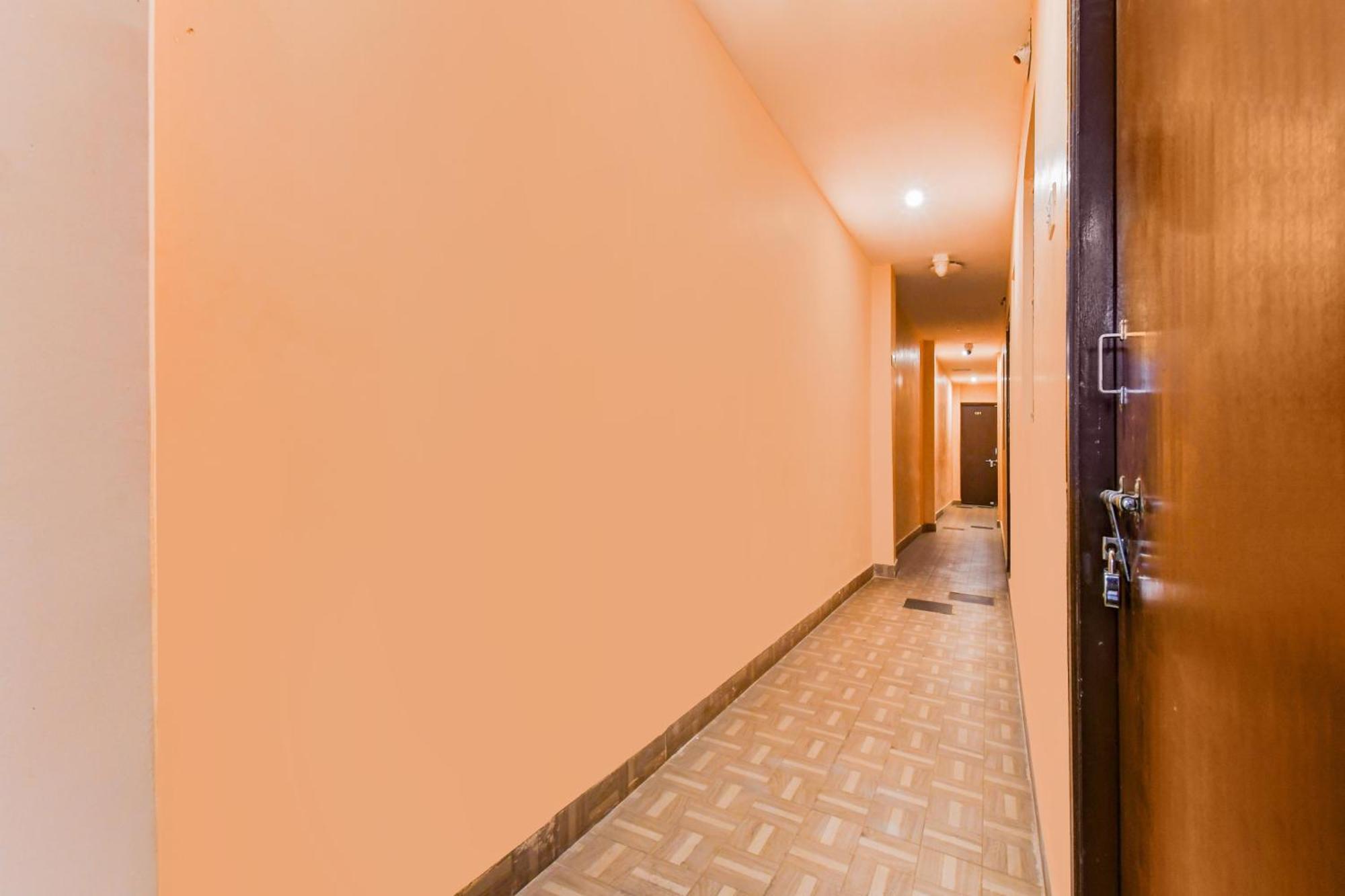 Super Hotel O Dakshin Dwar Formerly Radha Krishna Niwas Purî Extérieur photo
